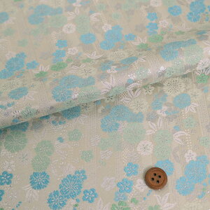 En() cȂɔ~Ɣd(AC{[/F) 10cmP ؂蔄