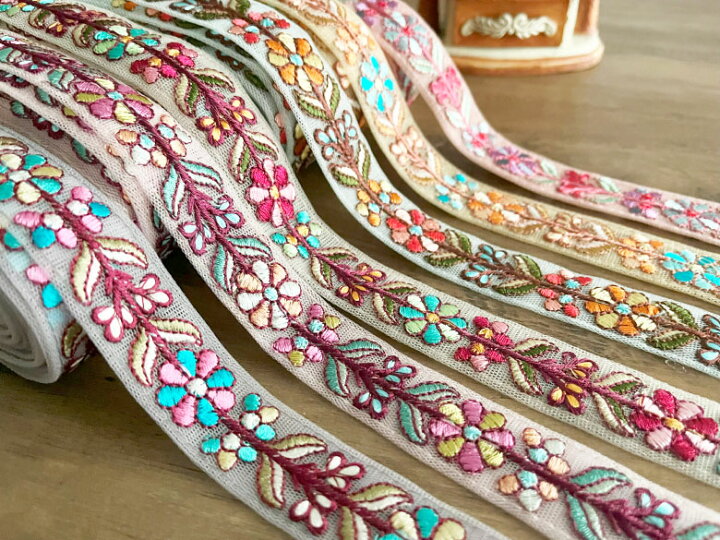 楽天市場】22mm幅 インド刺繍リボン【10センチ単位】花柄 チロリアン  