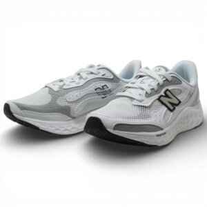 �yP5�{!�y�VSS����!�v�G���g���[�z�j���[�o�����X new balance WARIS�yTT4�zWHITE Fresh Foam Arishi v4 Tiralux �X�j�[�J�[ ���f�B�[�X �C