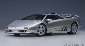 �y���������z�@AUTOart 1/18 �����{���M�[�j �f�B�A�u�� SE30 �C�I�^ TITANIO/���^���b�N�E�V���o�[ �����i�~�j�J�[ 79143