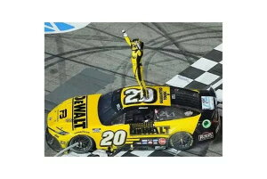 Lionel Racing 1/64 DEWALT 2025 g^ J XSE NXgt@[Ex #20 Ag^ Ambetter Health 400 EBi[ i_CLXg~jJ[ LR325707