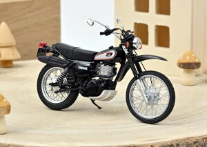 NOREV 1/18 ���}�n XT500 1988 �u���b�N/�V���o�[ �����i�_�C�L���X�g�~�j�J�[ 182045