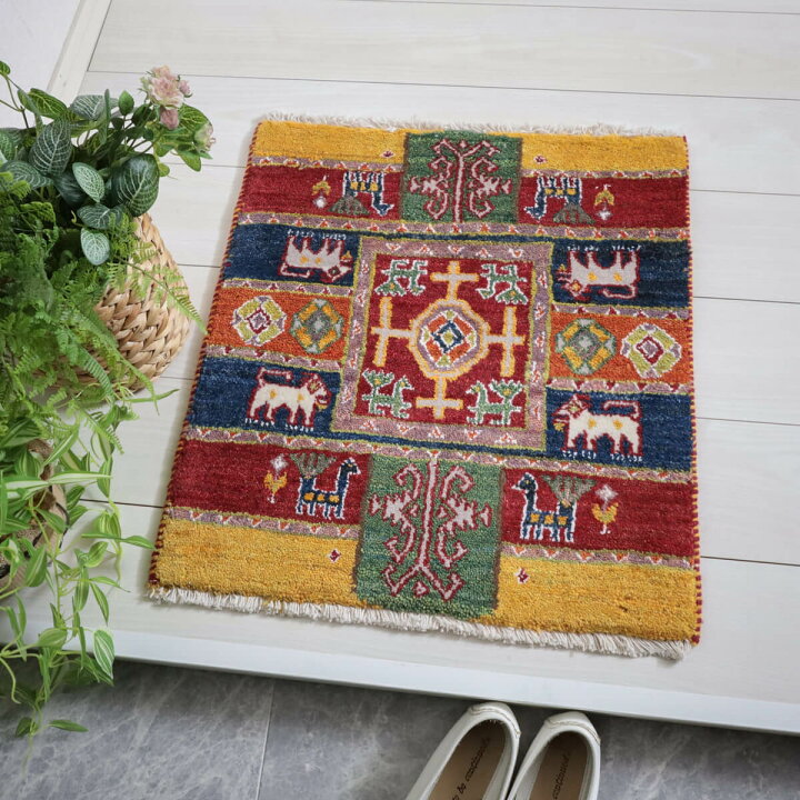 楽天市場】ギャッベ イラン製 リビングサイズ 61×56cm 手織り 天然 