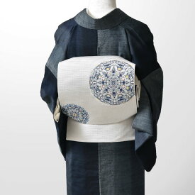 博多帯 老舗 協和織 謹製 本場筑前博多織 “九谷焼文様” 金印 八寸 名古屋帯 正絹 日本製【帯専門店おびや】お仕立て代込！送料・代引き無料！[商品番号：11541]