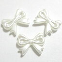 【50円均一】 アクリルビーズ （ パールビーズ ）*約14×18mm (ホール約2mm)* リボン パール オフホワイト *6個入り アクリル ビーズ 手作り ピアス プラビーズ