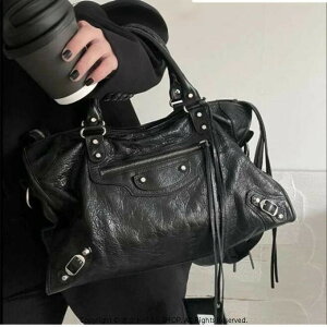 �g�[�g�o�b�O ���f�B�[�X �V�����_�[�o�b�O �M�����n �G�f�B�^�[�Y�o�b�O 2way�� ������� �t�@�X�i�[�t�� �傫�� �ʋ� ���t��