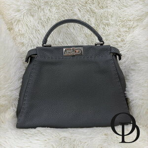 フェンディ(FENDI) セレリア(SELLERIA) 中古 ピーカブー ハンドバッグ 
