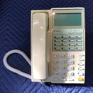 サクサ　SAXA　TD130（W）漢字表示付き16ボタン電話機（中古ビジネスホン）