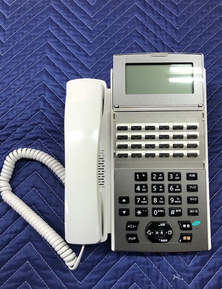 出群 NTTNX2- 24 STEL- 1 中古 W 正規店 24ボタンスター標準電話機ホワイト