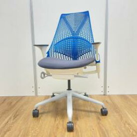 [中古]Herman Miller（ハーマンミラー）製 セイル 前傾機能有！