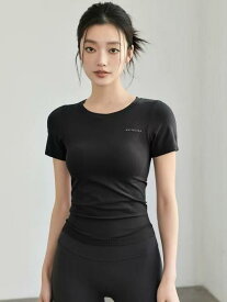 Tシャツ レディース 半袖 タイトフィット ショート丈 ヨガ ピラティス ランニング フィットネス ジム トレーニング スポーツウェア 高級感 細見え 吸湿速乾 通気性 伸縮性 通年 ブラック