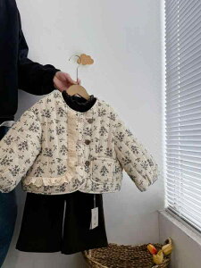 キッズ 女の子 冬 中綿ジャケット 小花柄 三点セット 厚手 裏起毛 あったか おしゃれ かわいい 着回し 綿 ポリエステル 柔らか カジュアル アウター 保温