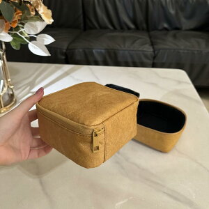 sp[|[` f| h  ω v y  ϕi[  uE