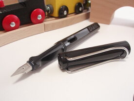 LAMY（ラミー）　サファリ　シャイニーブラック　万年筆　L19BK　（5000）　　【RCP】