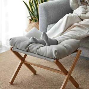 送料無料 オットマン 足置き台 椅子 デスク下 フットスツール 天然竹 オットマン 靴交換低いスツール 取り外し可能 多機能 折りたたみ可能 クッション ふわふわ 高反発 完成品