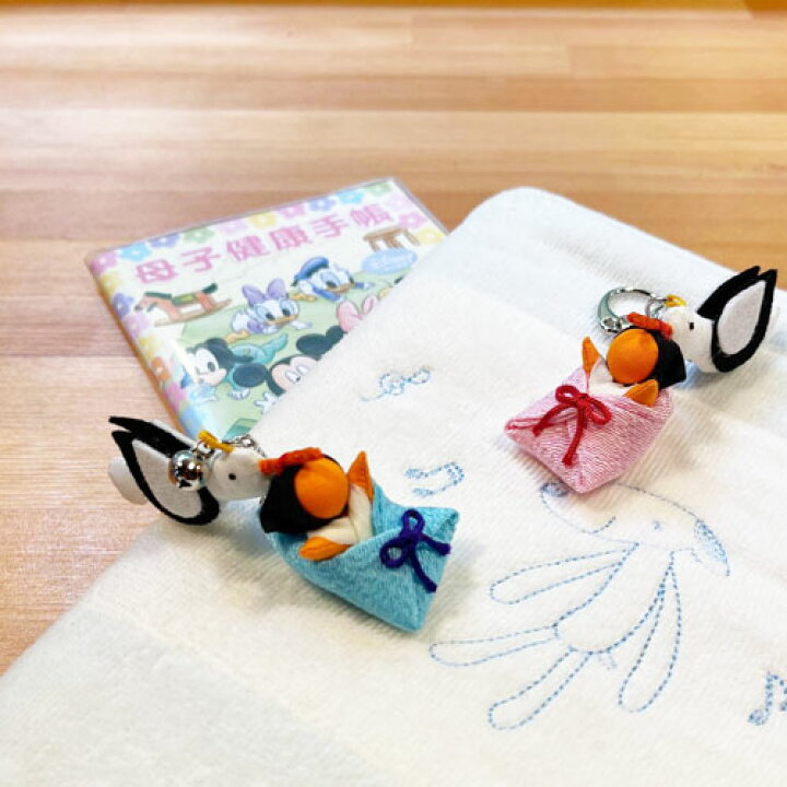楽天市場 子宝 お守り こうのとり さるぼぼ オレンジ 子宝祈願 安産祈願 お守り 引き寄せる子宝 マタニティさるぼぼ ストラップ キーホルダー 赤富士カードプレゼント コウノトリ 妊娠菌 安産菌 飛騨高山おはなもあな