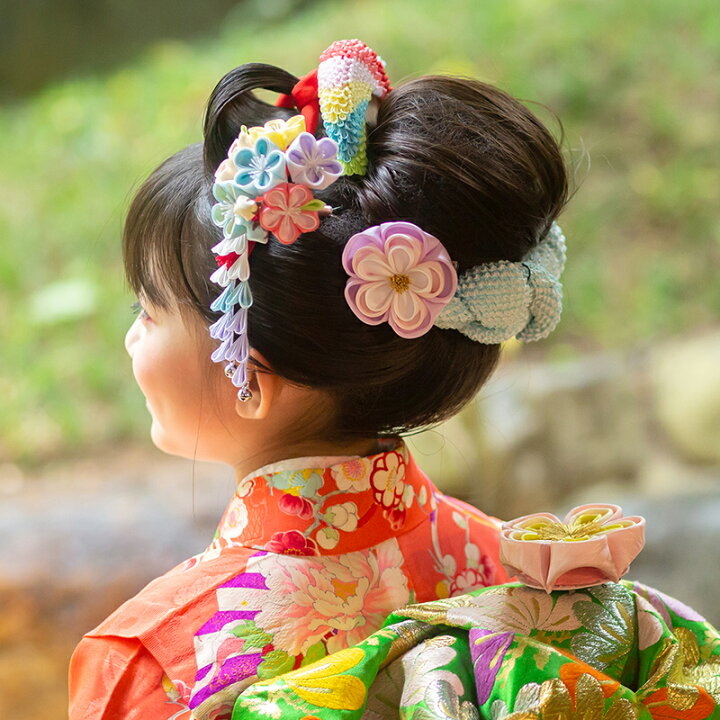 楽天市場 三歳 七歳兼用 七五三 髪飾り 虹色花櫛 桐箱付 七五三髪飾り ７歳３歳 日本髪 かわいい 十三参り 日本製 正絹 着物 送料無料 かんざし 小間物 おはりばこ