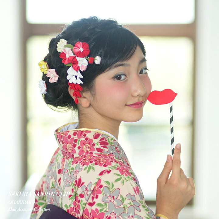 楽天市場 新色登場 七五三 浴衣 髪飾り 桜三輪クリップ 振袖 袴 かんざし つまみ細工 正絹 ブライダル 結婚式 花かんざし 大学生 高校生 中学生 小学生 卒業式 成人式 和装 かんざし 小間物 おはりばこ