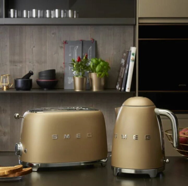 楽天市場】《NEWカラー》【日本正規品】SMEG/スメッグ電気ケトル 1.7L 