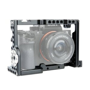 NICEYRIG �J�����P�[�W A7 III / A7R III / A7MIII / Sony Alpha 7 III/Alpha 7R III / A7RII / A7SII / A7SIII /A7II / A7S / A7R�ɑΉ�