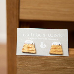 とび箱モチーフ陶器直結ピアス【kuchibueworks】(レディース 女性 アクセサリー 小さめ 直結)日本製 ハンドメイド 北欧 雑貨 贈り物 ギフト おしゃれ 大人かわいい 誕生日プレゼント 出産祝 引
