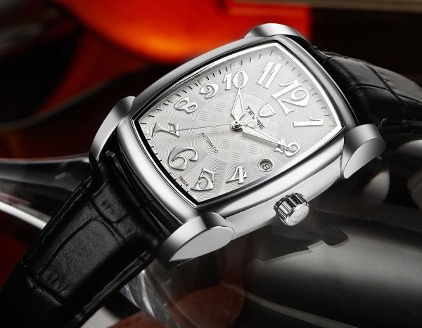 腕時計、アクセサリー メンズ腕時計 TEVISE メンズ 腕時計 海外人気ブランド 機械式 自動巻き ラウンド カレンダー ４４ｍｍ 防水 シルバー | Oki-Doki ストア