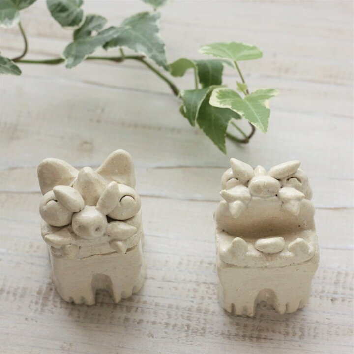 楽天市場 新生活 新築祝 かわいいシーサー 置物 玄関 販売 新築祝い 開店祝い ミニ かわいい やちむん ヤチムン クリーム色 風水 開運 小サイズ ｓ 401 Datta やちむんとシーサーの工房