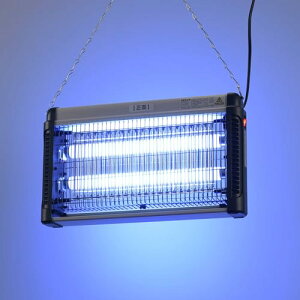【送料無料】オーム(OHM) 電撃殺虫器 電気式殺虫機 電気式殺虫器 電撃殺虫機 電源スイッチ付き 捕虫器 薬剤不要 コバエ取り 蛾 虫取り機 屋内専用 吊り下げ式 AC電源 10W×2 OBK-GH120 08-0117 オーム