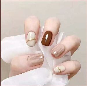 【送料無料】ネイルチップ ショート 24枚入 春夏秋冬 和風デザイン かわいい シンプル おしゃれ 成人式 結婚式 パーティー用 両面テープ&ウッドスティック&ネイルファイル付き 色:ボル