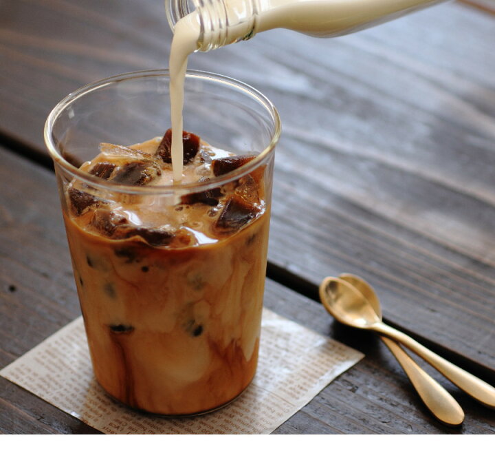 楽天市場 父の日 コーヒー ギフト カフェオレベース 無糖 360ml ビン 1本 コーヒーギフト 父の日ギフト アイスコーヒー 珈琲 濃縮 希釈 高級 プレゼント かわいい おしゃれ メッセージ ラッピング 実用的 送料無料 深川珈琲 父 Cb1 ギフトショップ おこデパ
