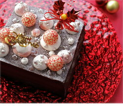 クリスマスケーキ予約チョコレートケーキ石畳（目安・4-6名分）クリスマスパーティー数量限定飾りキャラクター2人ピックかわいいおしゃれ送料無料カトルフィユ広島