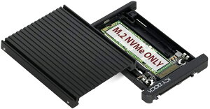 ICYDOCK MB705M2P-B M.2 PCIe NVMe SSD 2.5" U.2 PCIe SSD ϊ jbg