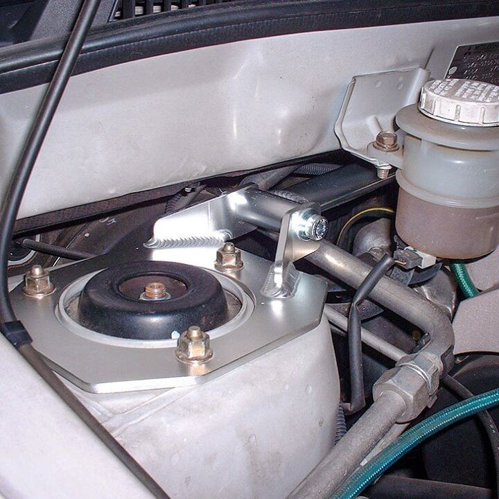 楽天市場】三菱 シャリオグランディス（N84W/N94W）ストラットタワー 