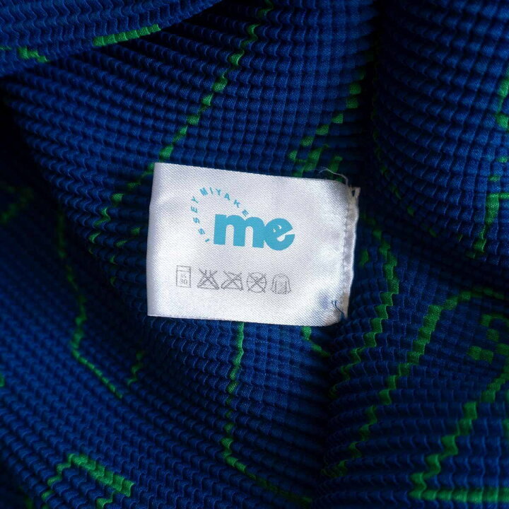 楽天市場】【極美品】me ISSEY MIYAKE 【総柄 長袖 カットソー】ブルー 