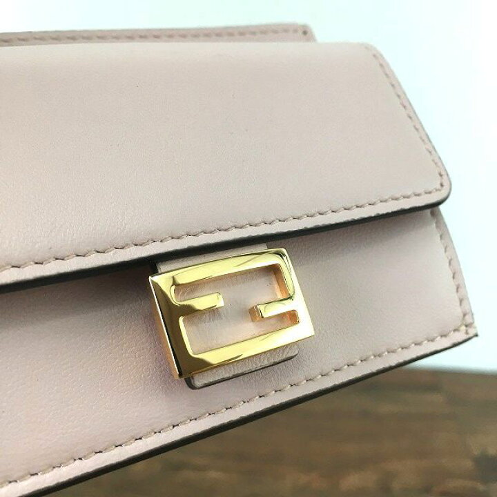 楽天市場】【中古】 送料込み！ 未使用品 FENDI コンパクトウォレット  