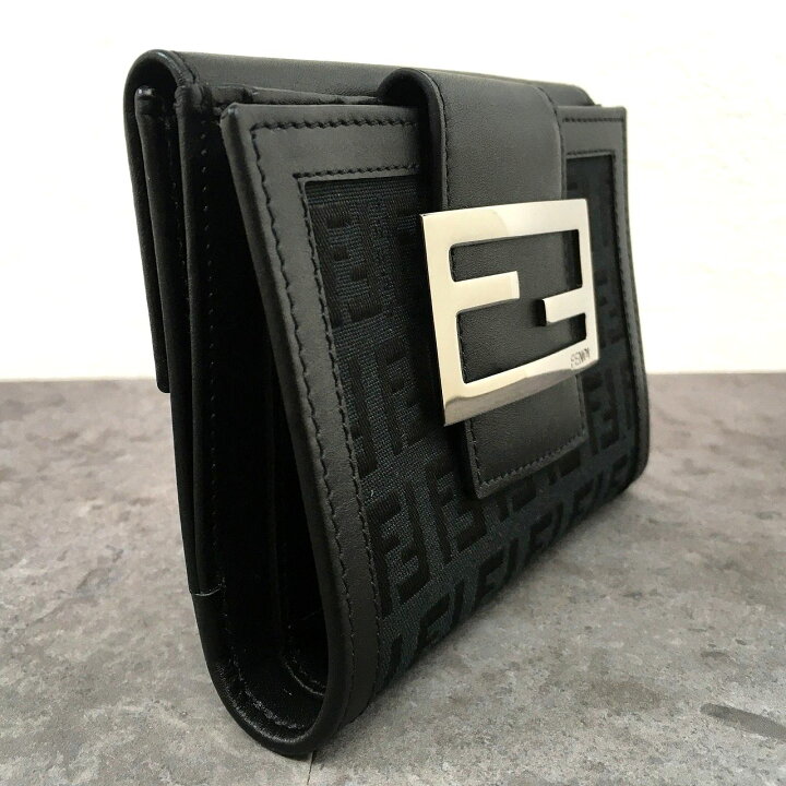楽天市場】【中古】 送料込み！ 極美品 FENDI Wホック財布 ズッカ柄  
