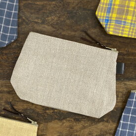 【対象商品2点以上でメール便送料無料】 fog linen work (フォグリネンワーク）クリス ポーチ　レザータグ【小物入れ 化粧ポーチ おしゃれ シンプル かわいい メイクポーチ トラベル ガジェット コスメ レディース サニタリー ティッシュ 小さめ】