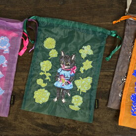 ナタリーレテ オーガンジー ドローストリングポーチ【猫グッズ 猫雑貨 ネコ雑貨 プレゼント 女性 巾着袋 巾着バッグ グッズ ねこ ネコ 柄 小物入れ おしゃれ かわいい 可愛い モチーフ ギフト 猫の小物 好き プチギフト 退職 公式 透け感 刺繍 シースルー 浴衣】