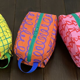 Goma(ゴマ) Pouch(ポーチ) M【化粧ポーチ コスメポーチ 大容量 大きめ 小物入れ テッシュケース トラベルポーチ 軽量 可愛い 雑貨 おしゃれ かわいい おむつ入れ オムツ入れ オムツ入れポーチ】