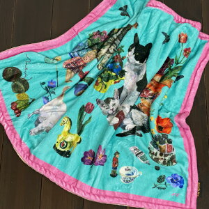 ナタリーレテ ダブルレイヤー ブランケット【猫グッズ ねこ ネコ 猫柄 うさぎ ひざ掛け ふわふわ 大判 暖かい おしゃれ かわいい 可愛い プレゼント 高校生 オフィス 膝掛け 贈り物 ギフト