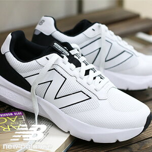 �y���X�g22.5cm�̂݁z�y2024�N�t�ĐV��z�y���{���K�戵�X�z new balance DynaSoft 800 v1 CA1 (WHITE/BLACK)UA800CA1�_�C�i�\�t�g 800 �z���C�g ���j�Z�b�N�X���f��