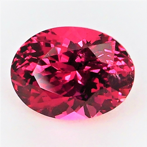 【宝石・ルース】【ホットピンク】ピンク　スピネル　Pink Spinel　１．３５ｃｔ【アヤナ  スピネル】【強蛍光】【8月の誕生石】【送料無料】118000　希少石　天然石　パワーストーン | 高品質ルース専門　おもしろ宝石