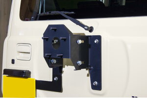 メーカー直送 モーターファーム 新型ジムニー JB64用タイヤ移動ブラケットストレート上げ ※代引不可・返品不可