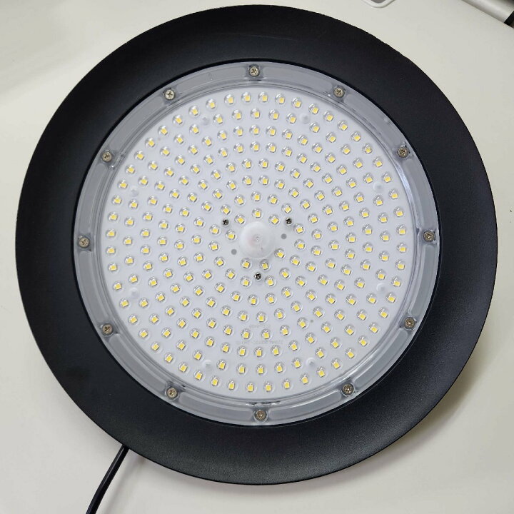 楽天市場】200W 高天井照明 水銀灯風LED投光器 6000k UFO型 倉庫 工場 