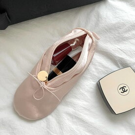 【クーポン利用可能】《即日発送》バレエ ポーチ 化粧品 リップ入れ 持ち歩き 可愛い バレエシューズ グッズ レディース サニタリーポーチ モバイル小物入れ 韓国 キャラクター 化粧ポーチ 送料無料 Z116