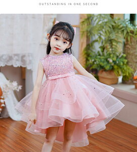 qǂhX 6F qhX\ sAm\ hX w q qs[X \hX tH[}sAm\qǂhX LbYhX ̎q OhX qh