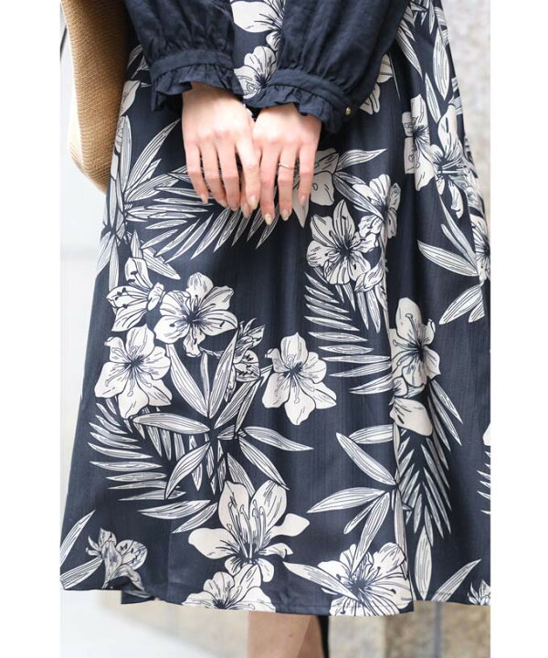 楽天市場 M 2l対応 黒 ブラウスとハイビスカス柄ワンピースの2点セット Cawaii