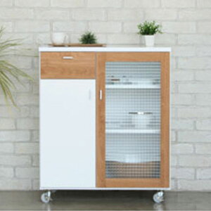 70カウンター 中が見え過ぎないデザインガラスがアクセントな台所収納。キャスター付きで移動もラクラク。