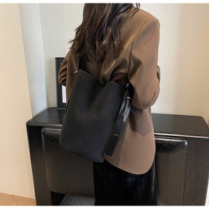 V_[obO tFCNXG[h fB[X g[gobO XG[h oPcobO XEF[h e oPc^obO V_[ 2WAY ΂ߊ| | Вܕt l ΂ 