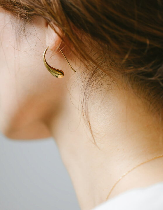 楽天市場】シルバー925 ピアス フック 金属アレルギー 対応 18k 仕上げ【La'Dew ラデュー】ゆうパケット 大ぶり ピアス シルバー ドロップ 雫 ティアドロップ ゴールド 18金 k18 ニッケルフリー フープ ピアス レディース アクセサリー ジュエリー 大人 上品 華奢 ... 楽天市場】シルバー925 ピアス フック 金属アレルギー 対応 18k 仕上げ【La'Dew ラデュー】ゆうパケット 大ぶり ピアス シルバー ドロップ 雫 ティアドロップ ゴールド 18金 k18 ニッケルフリー フープ ピアス レディース アクセサリー ジュエリー 大人 上品 華奢 ...